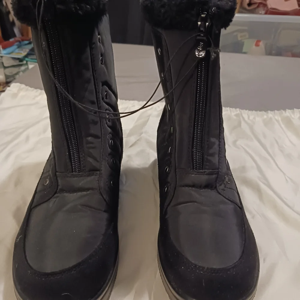 NWT!! WOMEN'S WATERPROOF WINTER BOOTS Sz 7 - Picture 6 of 13